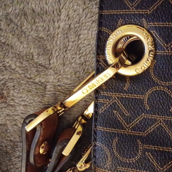 CALVIN KLINE TOTE PURSE LIKE NEW BEAUTIFUL - Picture 8 of 12